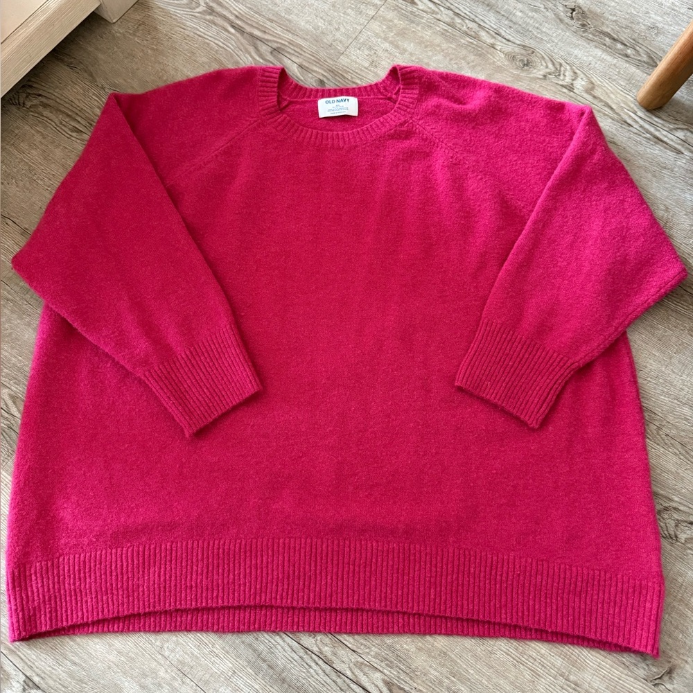 Old Navy Women's Vibrant Pink Crew Neck Sweater